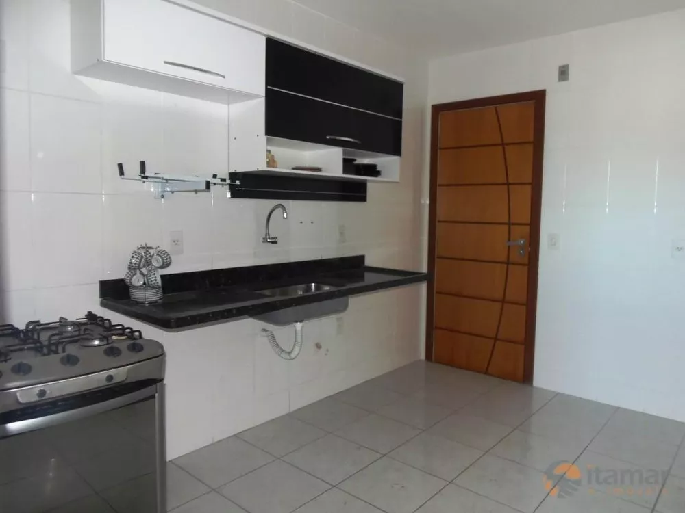 Apartamento à venda com 3 quartos, 110m² - Foto 4