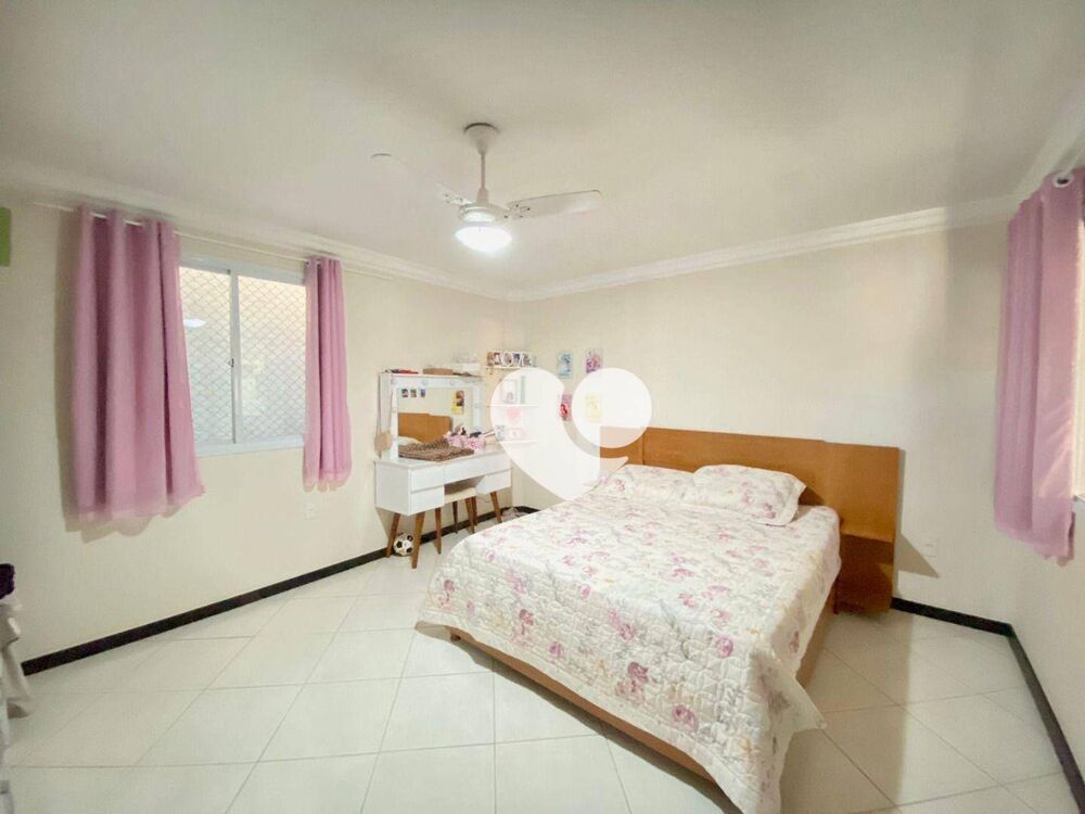 Casa, 5 quartos, 300 m² - Foto 1