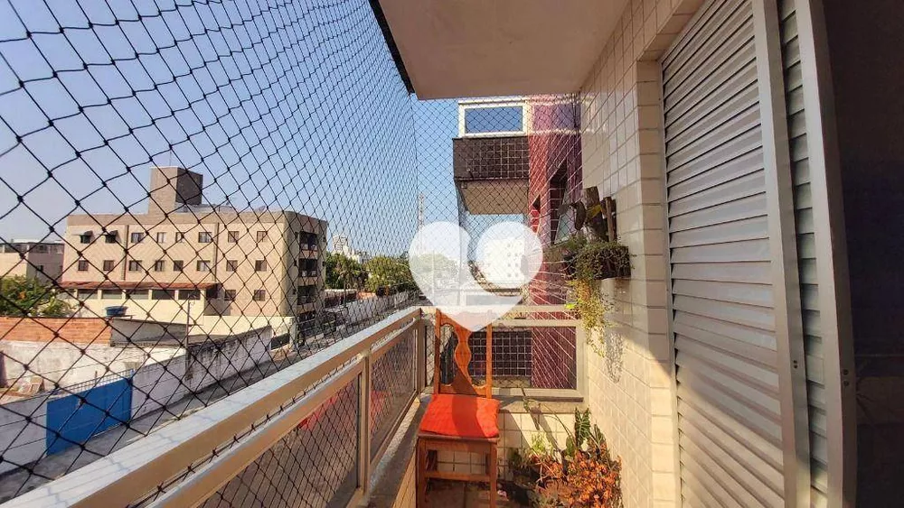 Apartamento à venda com 3 quartos, 110m² - Foto 4