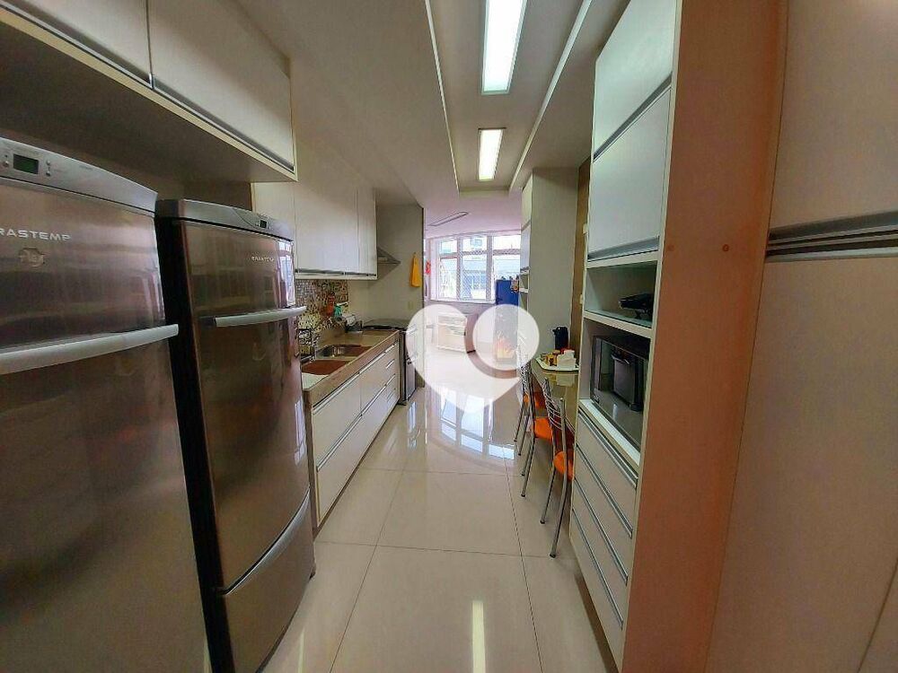 Apartamento, 4 quartos, 211 m² - Foto 1