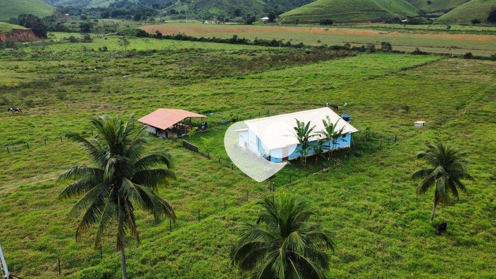 Sítio, 2 quartos, 8300 m² - Foto 1