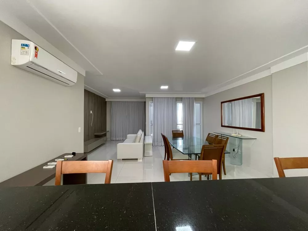 Apartamento à venda com 3 quartos, 145m² - Foto 8