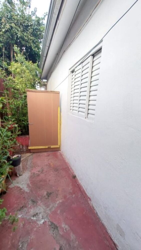 Casa à venda com 3 quartos, 100m² - Foto 4