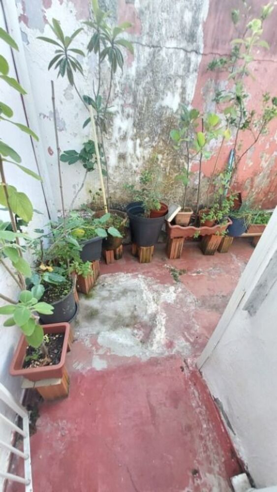 Casa à venda com 3 quartos, 100m² - Foto 2