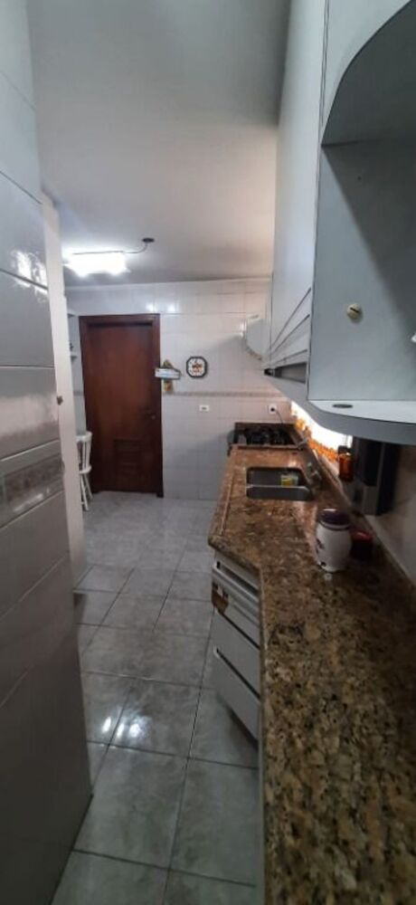 Apartamento à venda com 3 quartos, 135m² - Foto 3