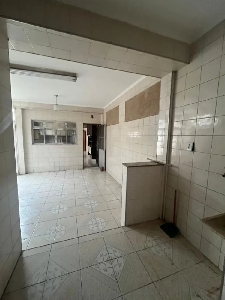 Casa, 3 quartos, 219 m² - Foto 6