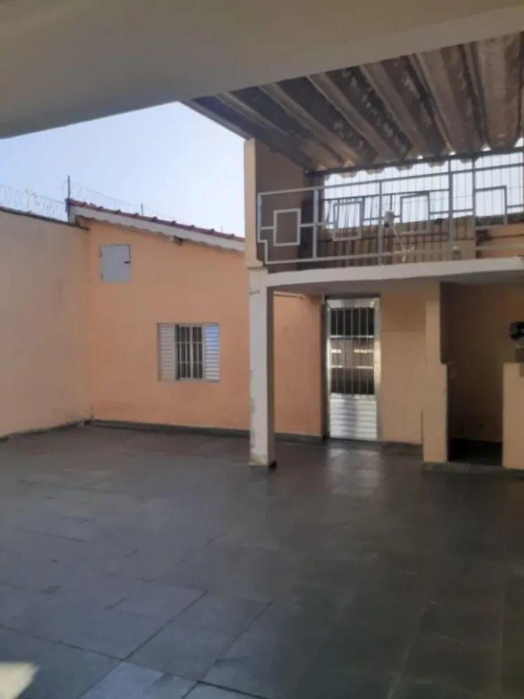 Casa, 6 quartos, 249 m² - Foto 2