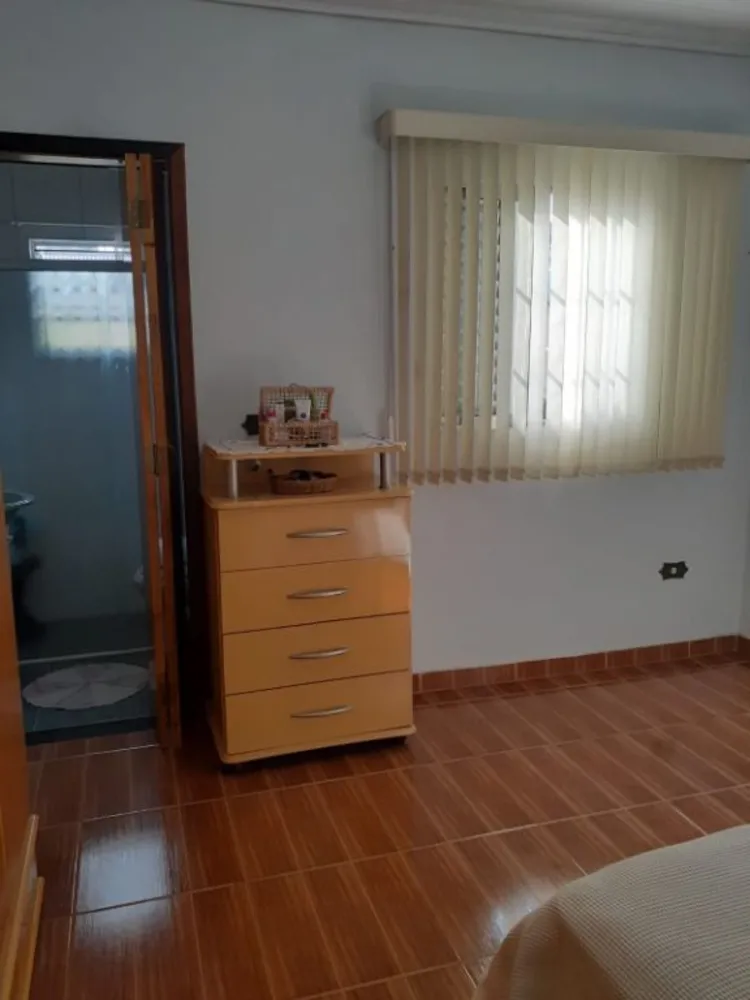 Casa, 6 quartos, 249 m² - Foto 1