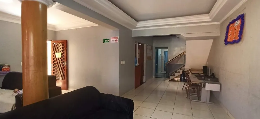 Sobrado, 5 quartos, 308 m² - Foto 4