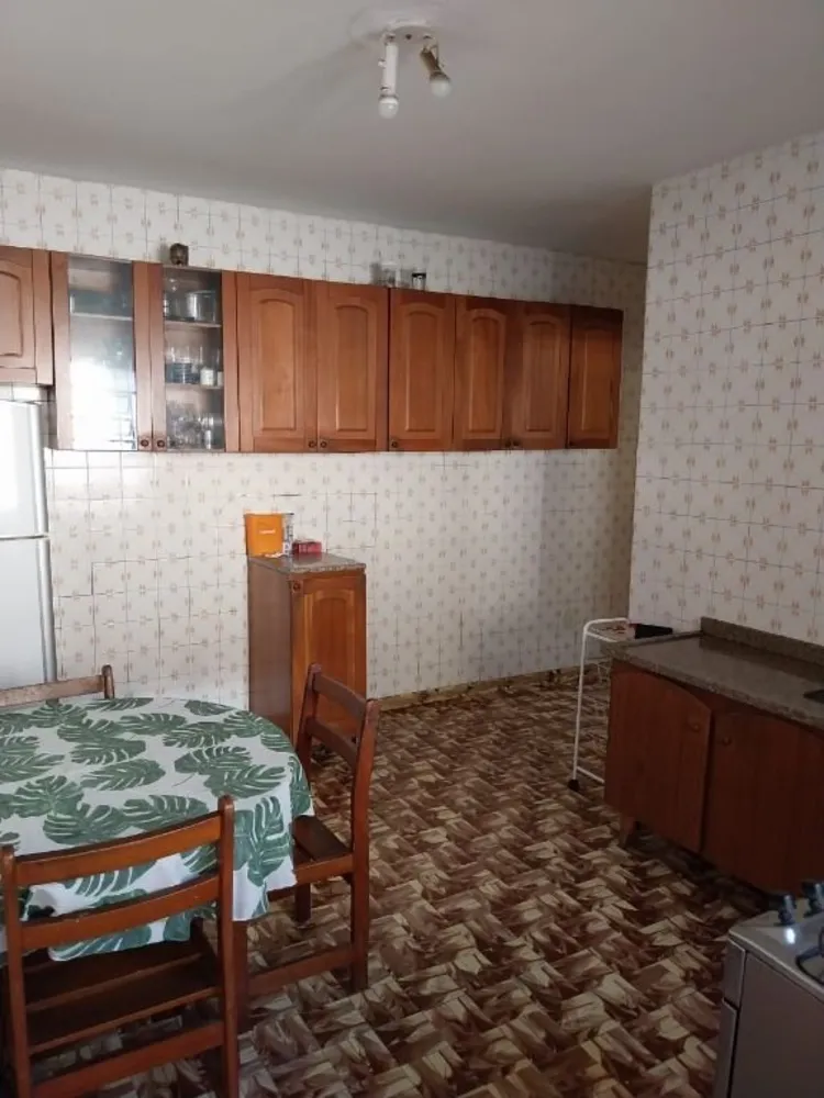 Casa, 2 quartos, 300 m² - Foto 2