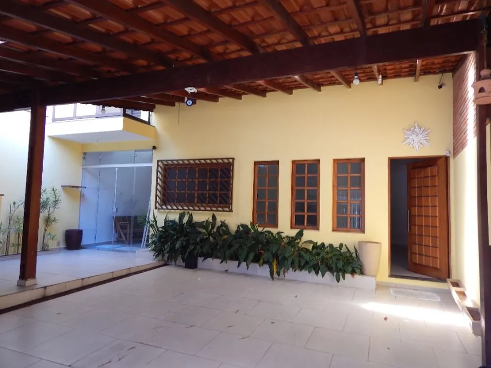 Casa, 4 quartos, 180 m² - Foto 2