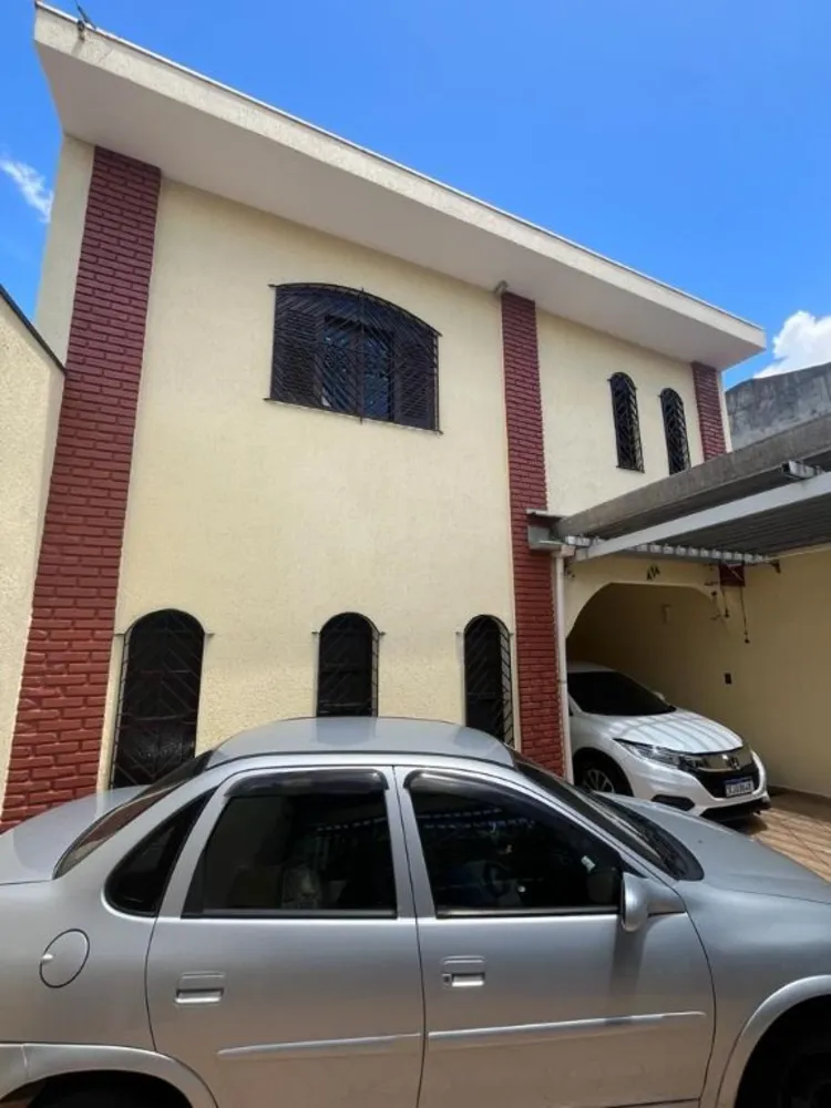 Sobrado, 3 quartos, 299 m² - Foto 1