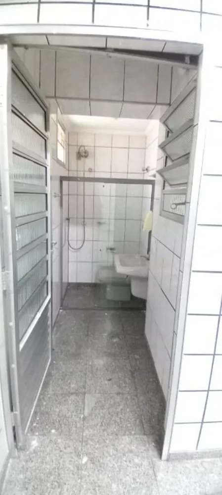 Depósito-Galpão, 677 m² - Foto 2