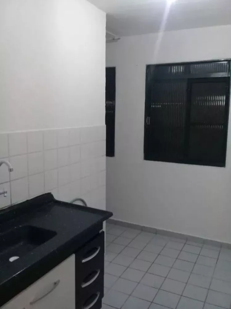 Apartamento à venda com 2 quartos, 54m² - Foto 2