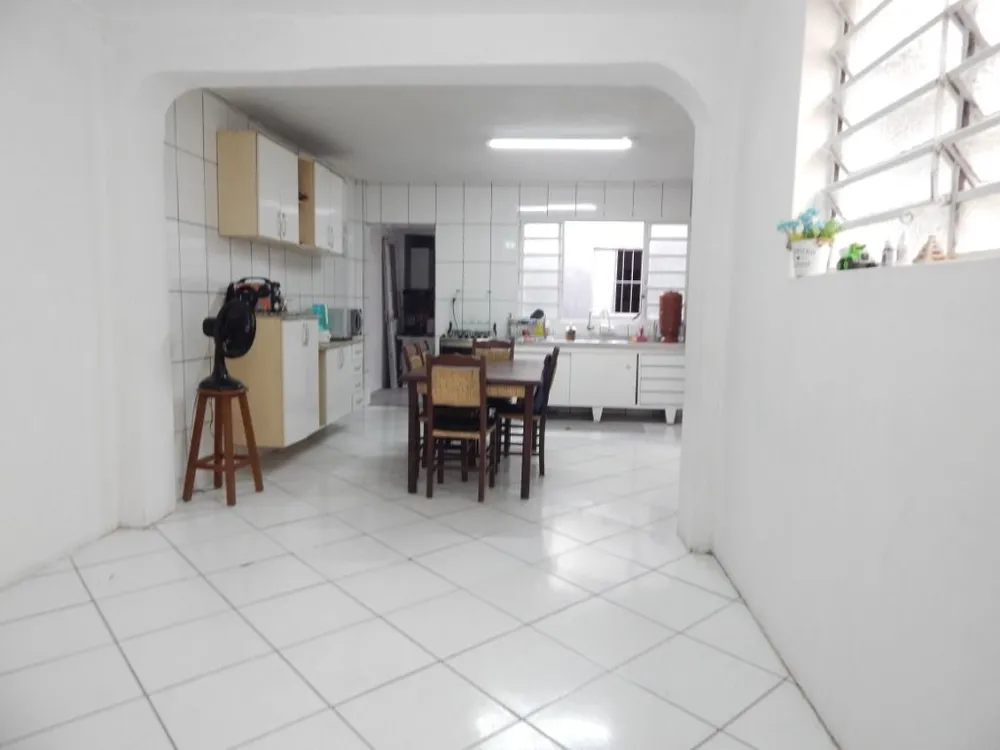 Sobrado, 4 quartos, 250 m² - Foto 2