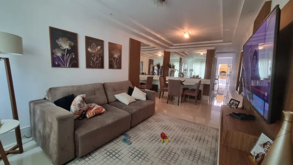Casa, 3 quartos, 180 m² - Foto 1