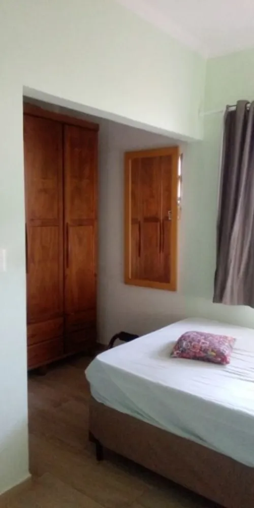Casa, 3 quartos, 240 m² - Foto 1