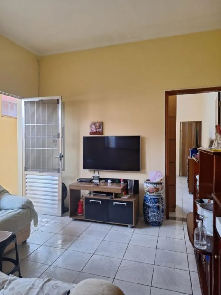 Casa, 2 quartos, 186 m² - Foto 1