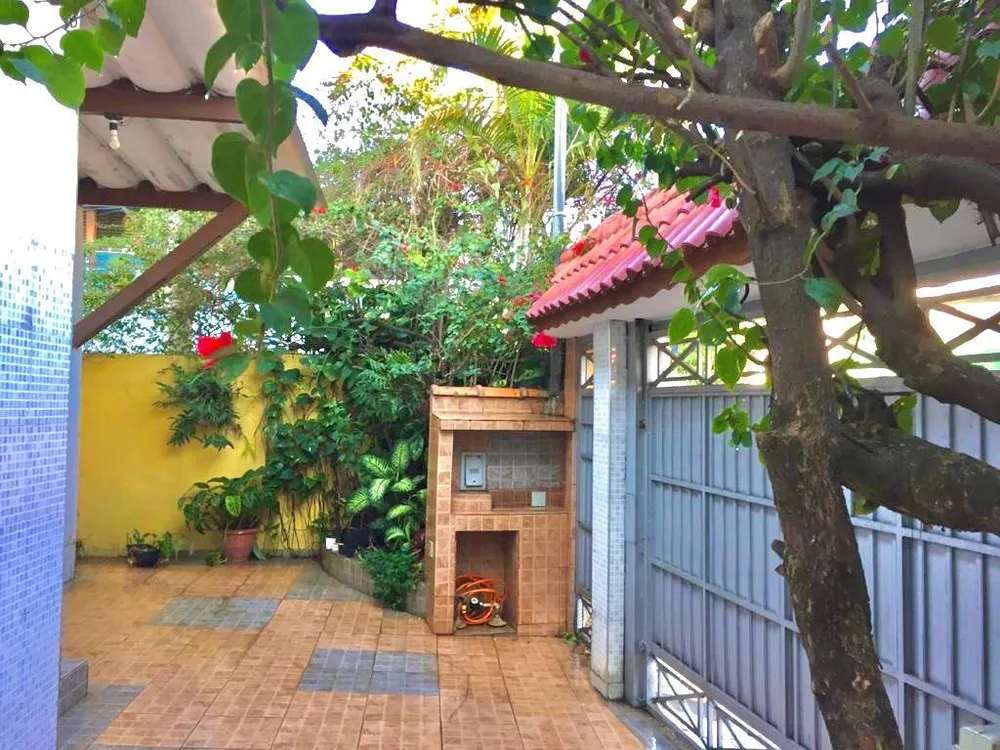 Sobrado, 4 quartos, 320 m² - Foto 1