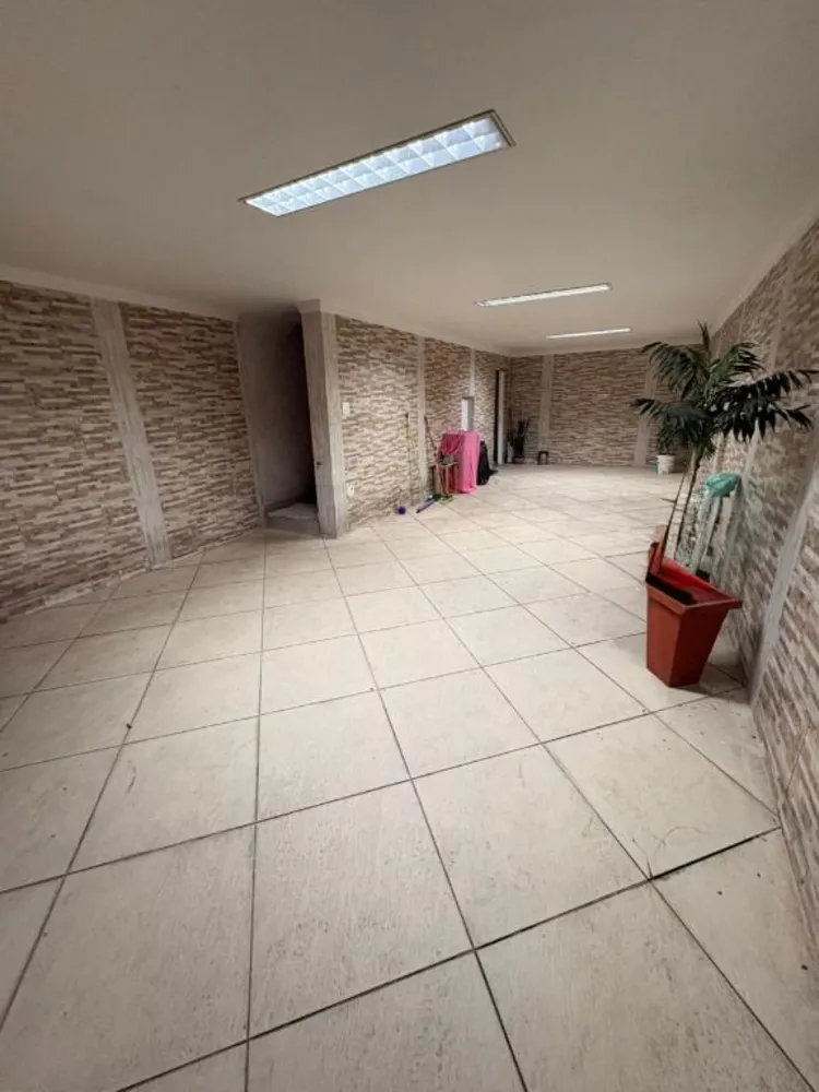 Casa, 3 quartos, 227 m² - Foto 2
