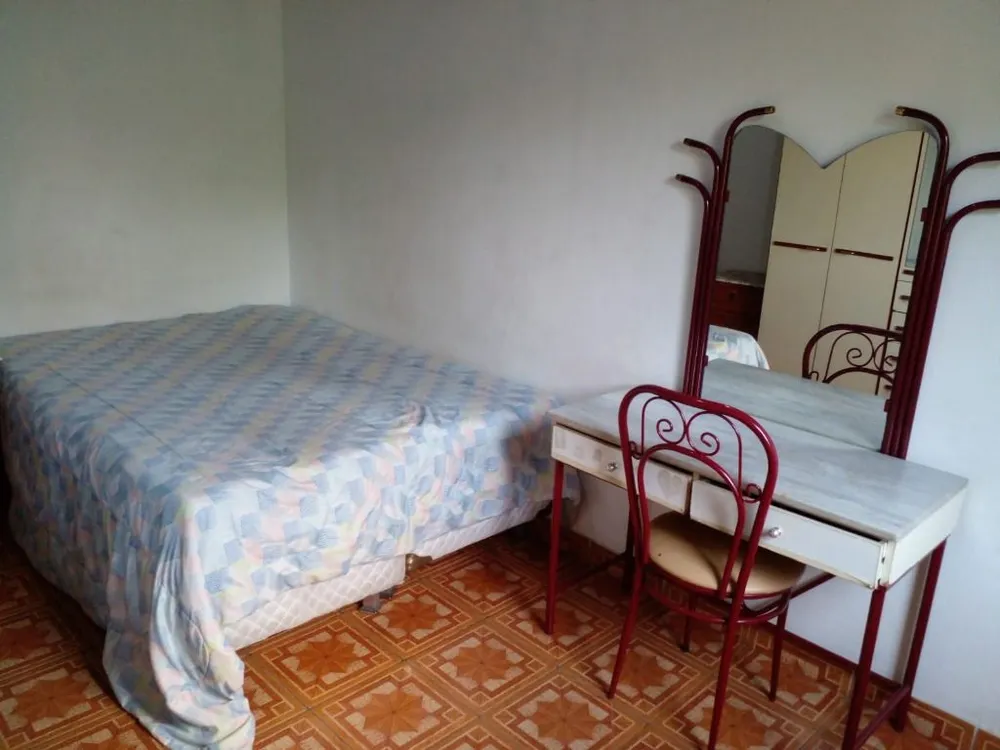 Casa, 5 quartos, 210 m² - Foto 2