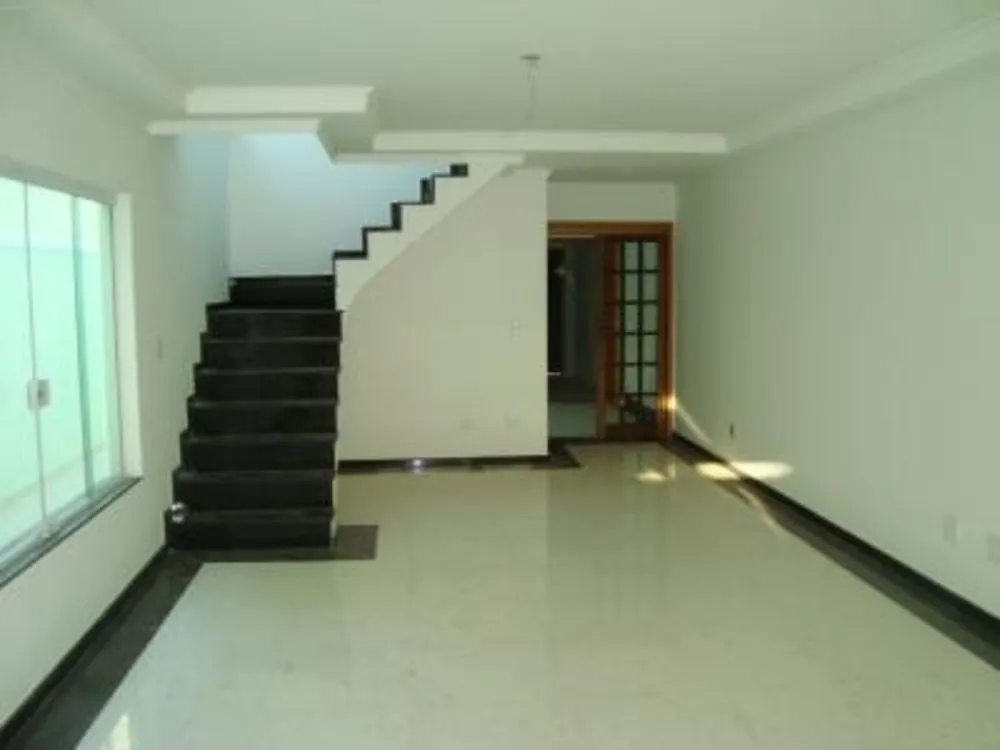 Sobrado, 3 quartos, 224 m² - Foto 1
