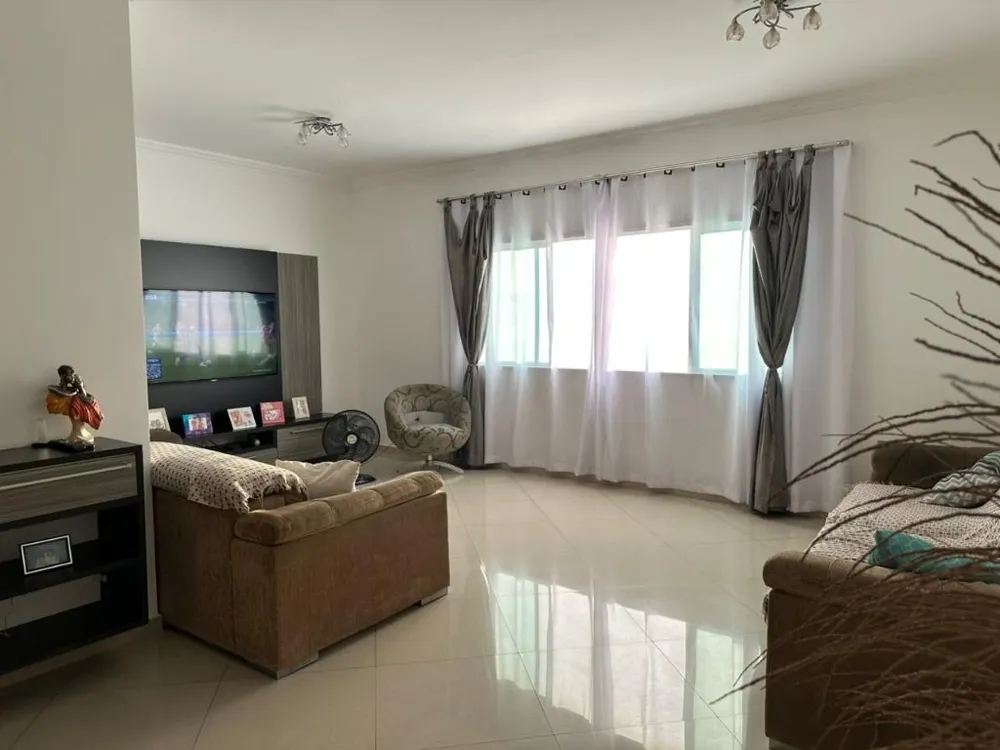 Sobrado, 4 quartos, 350 m² - Foto 1