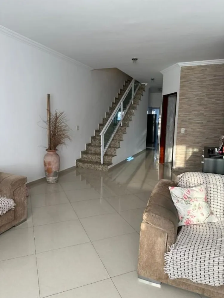 Sobrado, 4 quartos, 350 m² - Foto 2