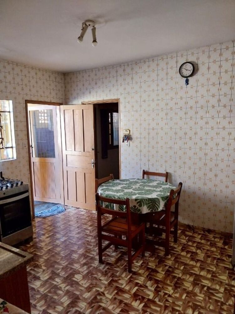 Casa à venda com 2 quartos, 300m² - Foto 1