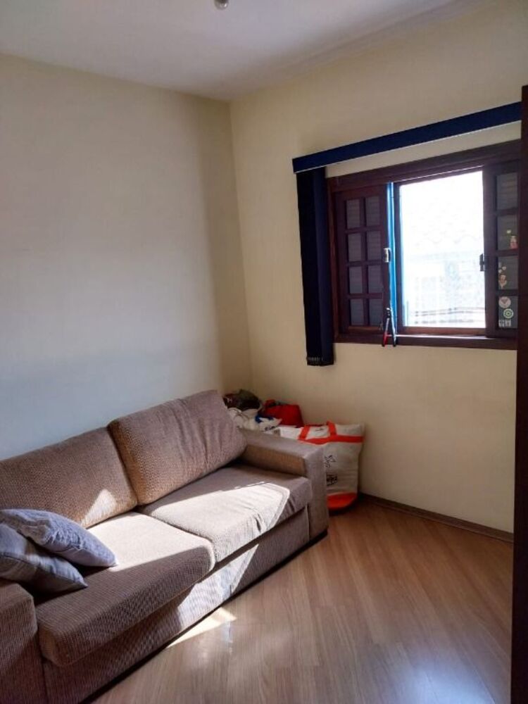 Casa à venda com 2 quartos, 300m² - Foto 2