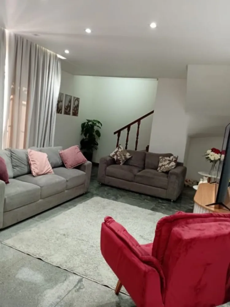 Casa, 3 quartos, 170 m² - Foto 1
