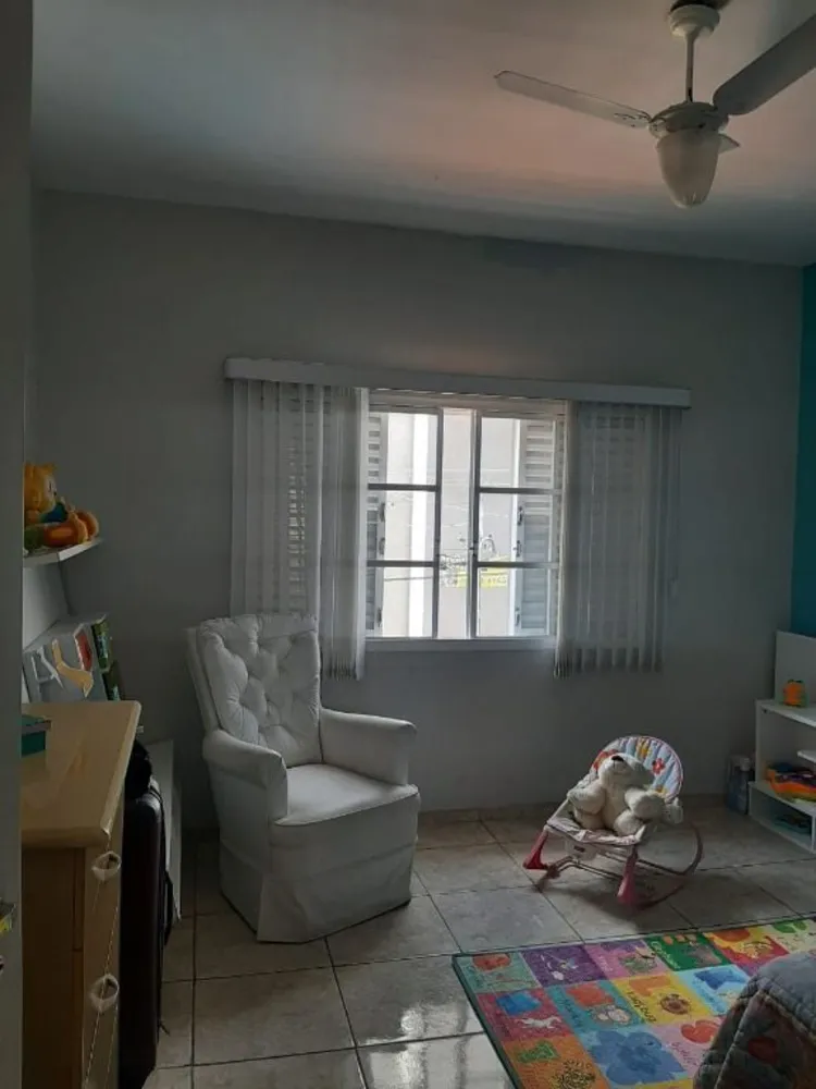 Casa, 3 quartos, 235 m² - Foto 11
