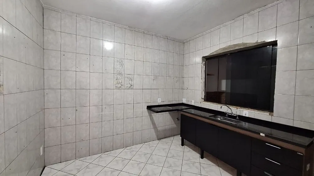 Casa, 3 quartos, 240 m² - Foto 2