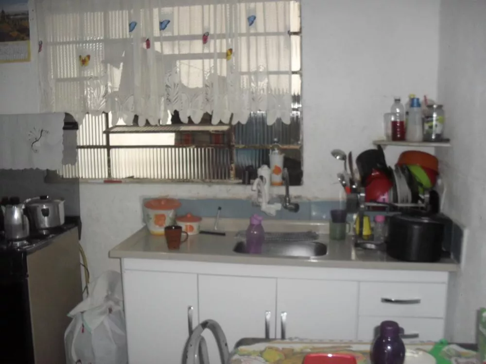 Sobrado à venda com 5 quartos, 180m² - Foto 2