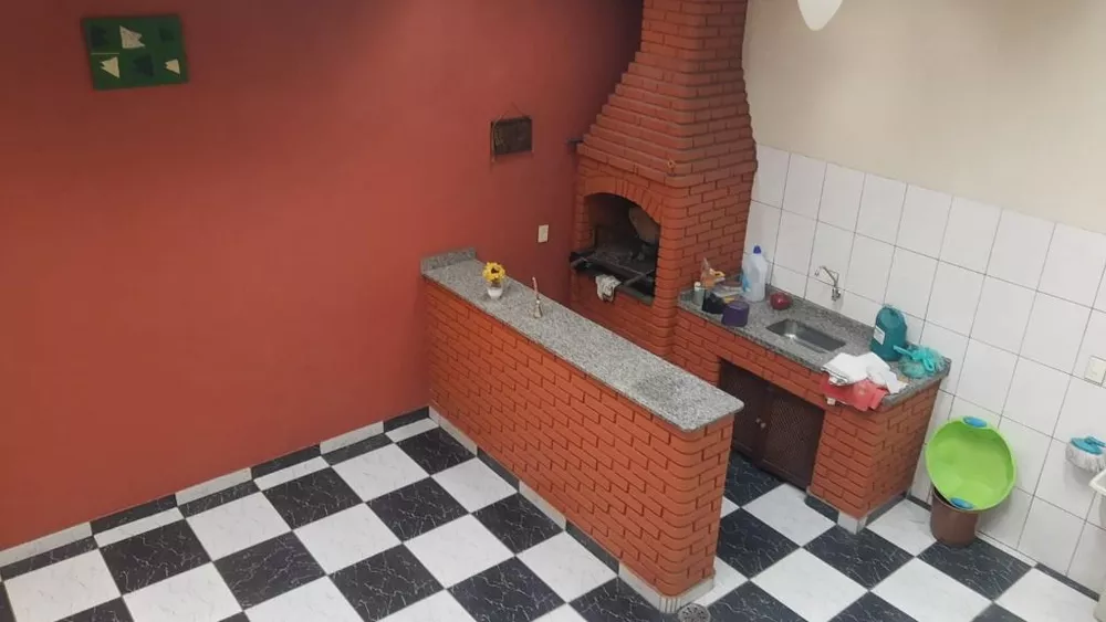 Sobrado à venda com 3 quartos, 130m² - Foto 2