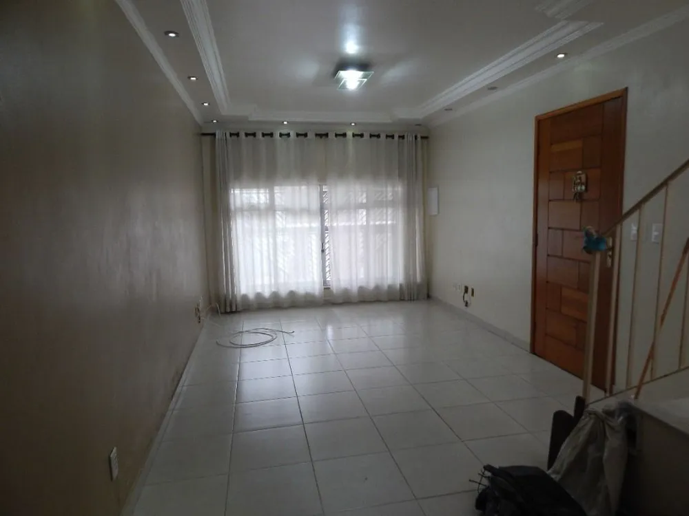 Sobrado, 3 quartos, 200 m² - Foto 2