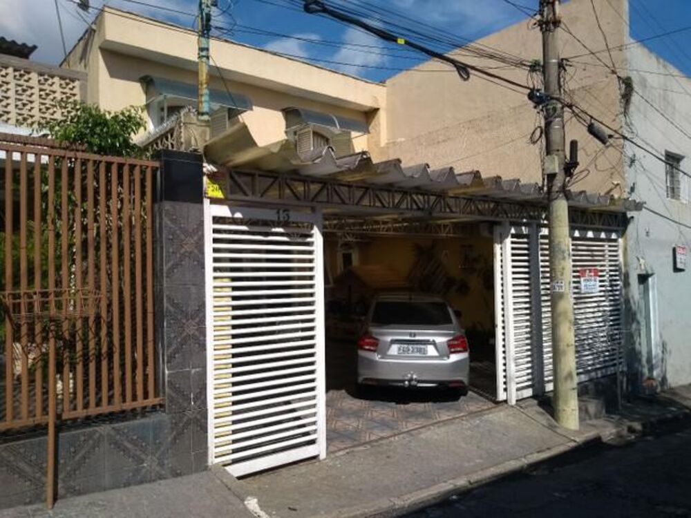 Sobrado à venda com 4 quartos, 180m² - Foto 1