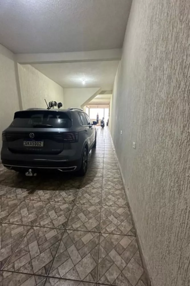 Sobrado à venda com 2 quartos, 250m² - Foto 3