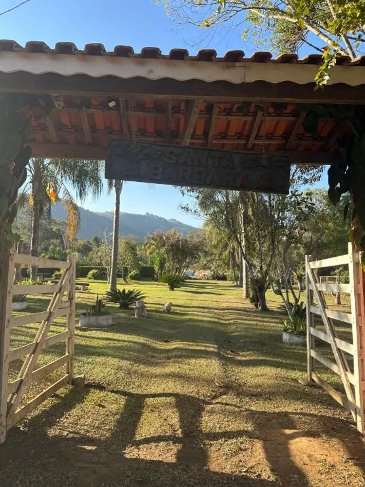 Chácara, 4 quartos, 5000 m² - Foto 1