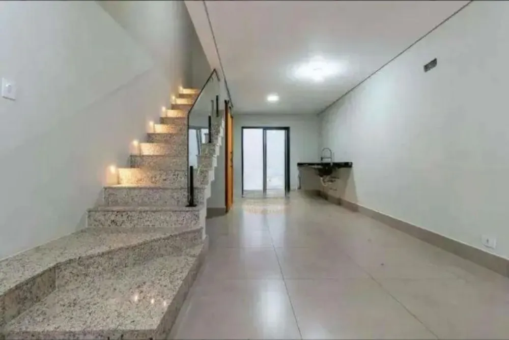 Casa, 4 quartos, 141 m² - Foto 1