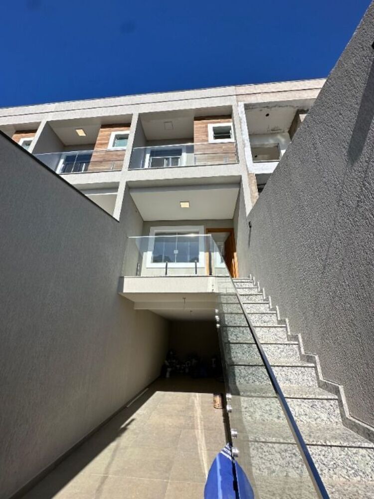 Sobrado à venda com 3 quartos, 160m² - Foto 2