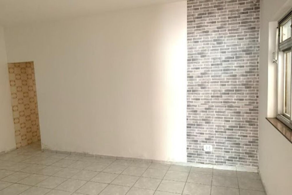 Casa à venda com 1 quarto, 108m² - Foto 2