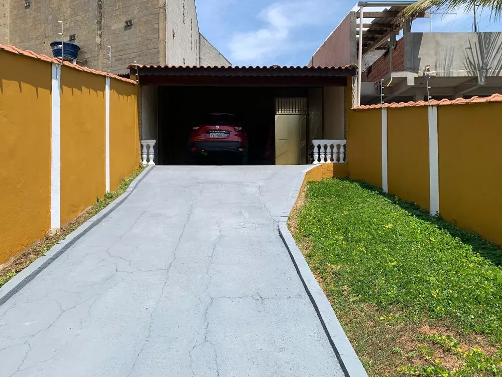 Casa à venda com 2 quartos, 120m² - Foto 1