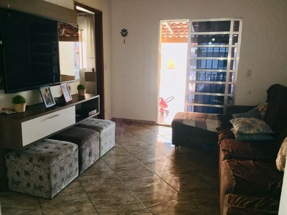 Casa, 3 quartos, 137 m² - Foto 2