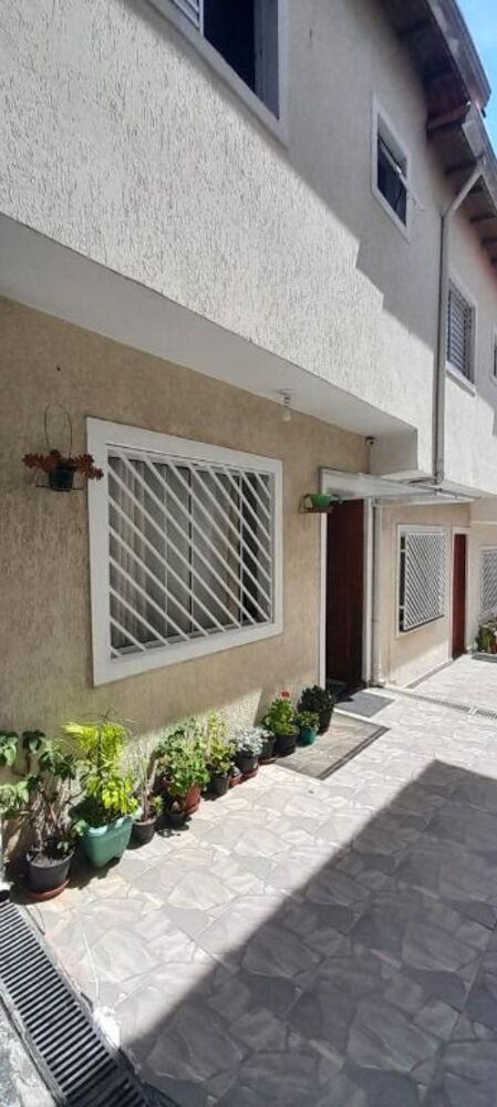 Sobrado à venda com 2 quartos, 65m² - Foto 1