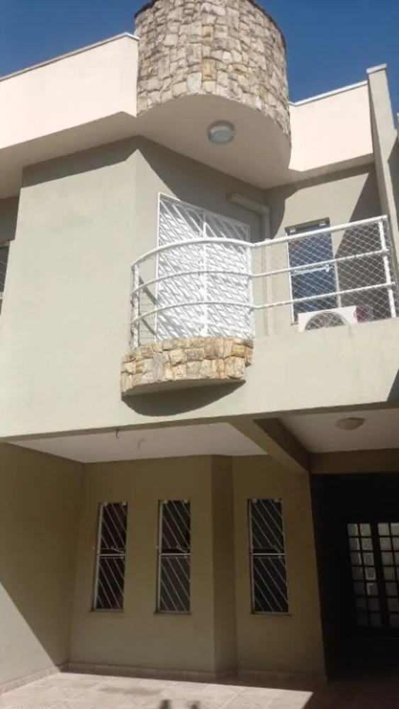 Casa, 3 quartos, 183 m² - Foto 2