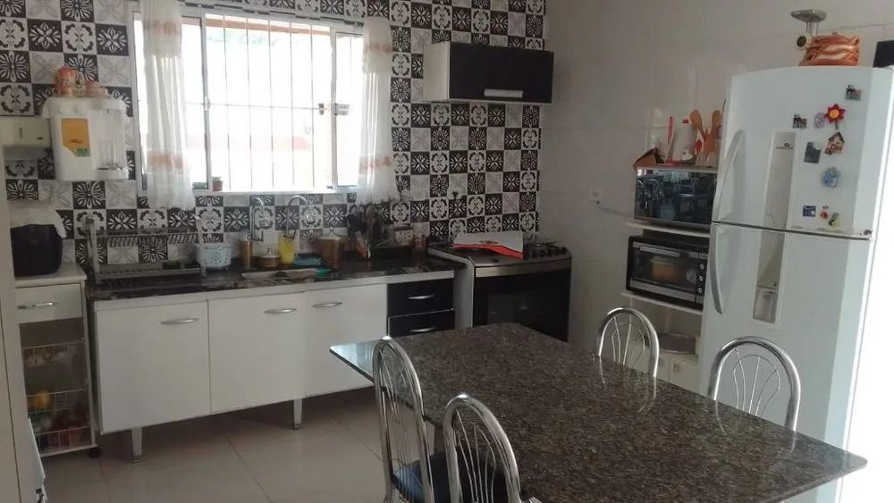 Casa, 2 quartos, 252 m² - Foto 4