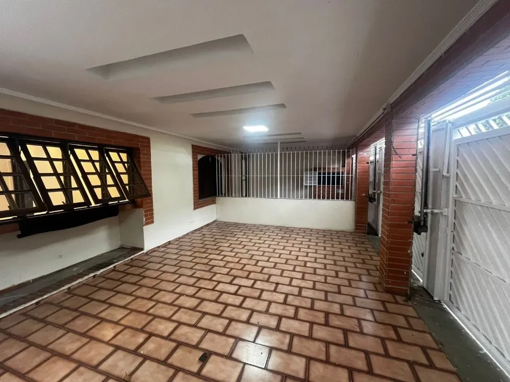 Casa, 3 quartos, 250 m² - Foto 1