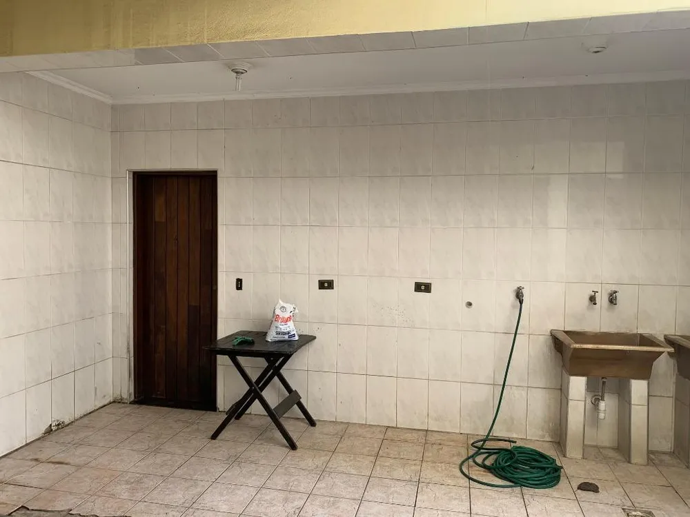 Sobrado, 3 quartos, 330 m² - Foto 2