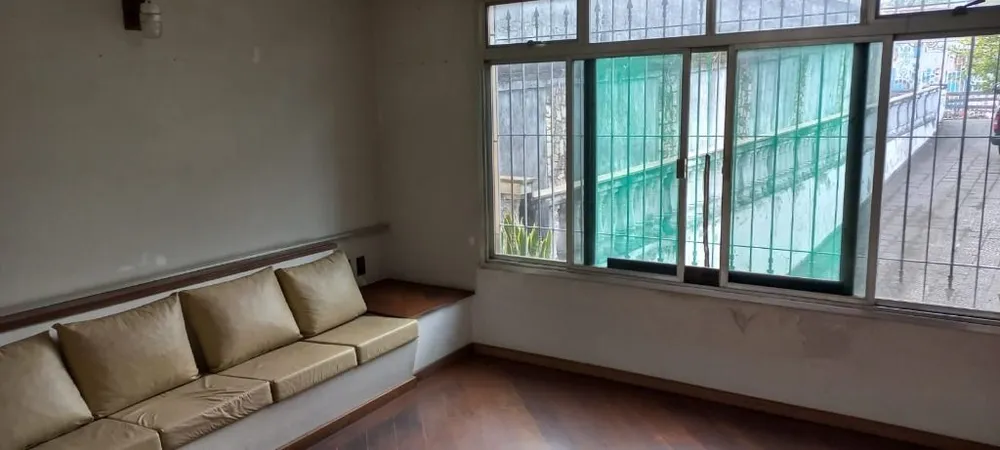Casa, 5 quartos, 227 m² - Foto 1
